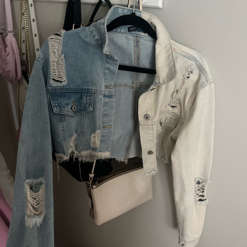 split women’s jean jacket lightly worn